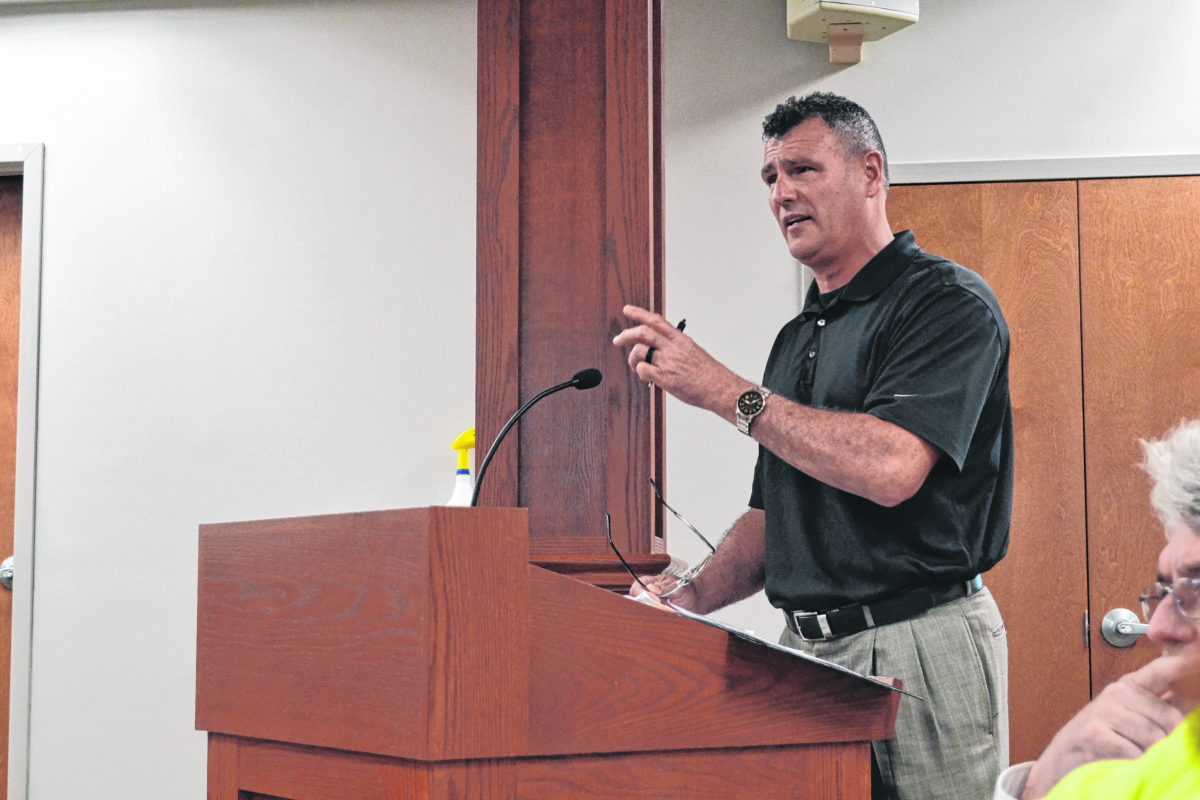 Richard Hill speaks to the Franklin Plan Commission on Tuesday. 