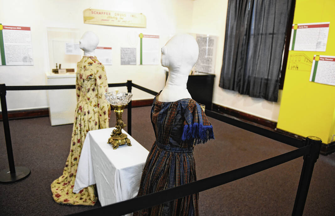 Johnson County museum opens exhibit on Edinburgh’s bicentennial - Daily ...
