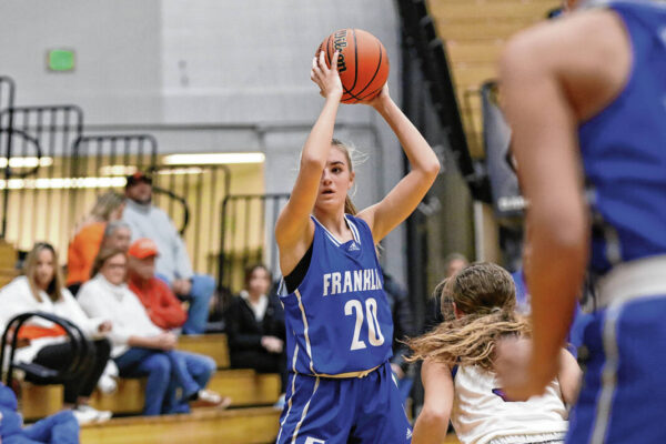 Franklin girls basketball survives first-round test