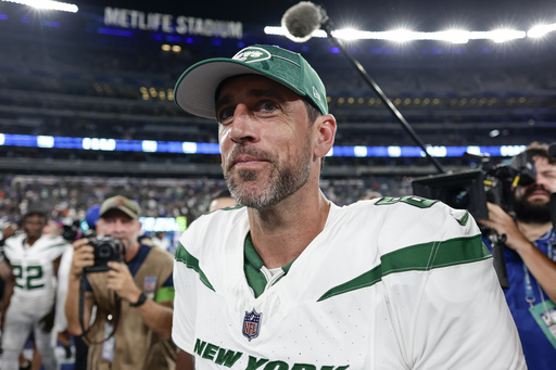 Aaron Rodgers Attends New York Sports Games Post Packers
