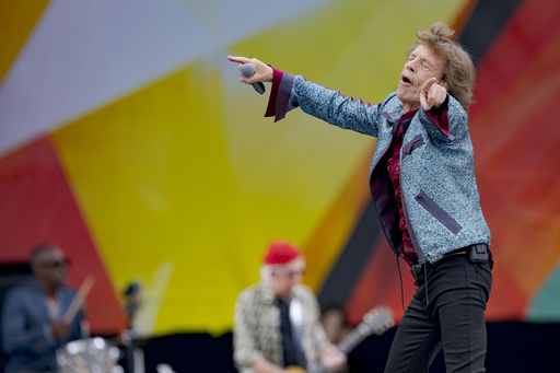 Attracted by historic Rolling Stones performance, half a million fans attend New Orleans Jazz Fest